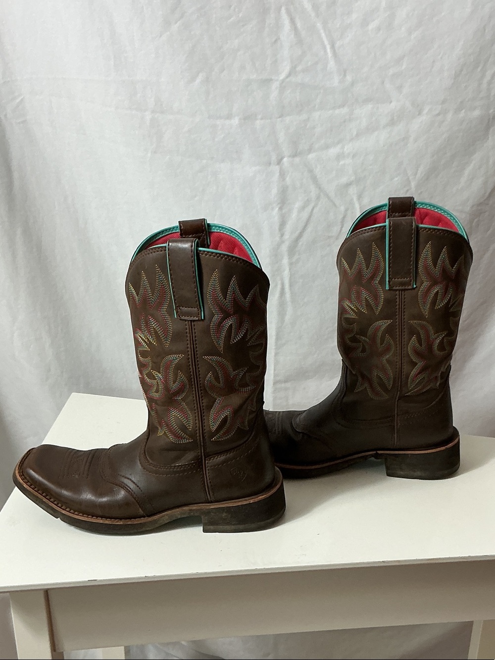 Ariat Brown Leather Western Boots with Turquoise Trim and Red Lining - Picture 6 of 12